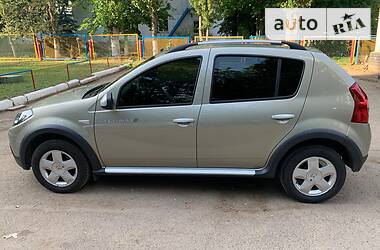 Хэтчбек Renault Sandero 2013 в Одессе