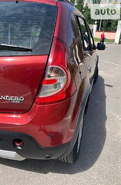 Хэтчбек Renault Sandero 2012 в Кропивницком