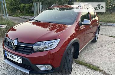 Хэтчбек Renault Sandero 2020 в Вараше