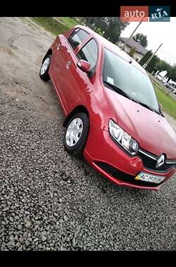 Хэтчбек Renault Sandero 2013 в Камне-Каширском