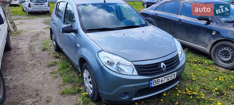 Хетчбек Renault Sandero 2010 в Львові