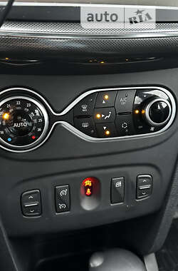 Хэтчбек Renault Sandero 2021 в 