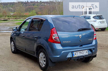 Хэтчбек Renault Sandero 2012 в Коломые