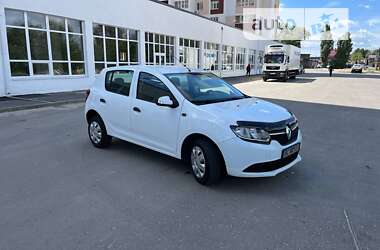 Хэтчбек Renault Sandero 2014 в Киеве