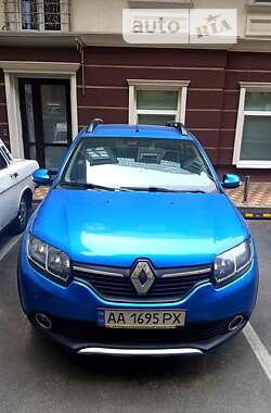 Хэтчбек Renault Sandero 2016 в Киеве