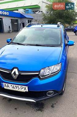 Хэтчбек Renault Sandero 2016 в 