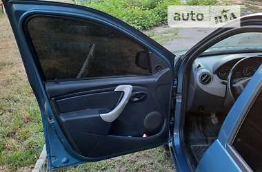 Хэтчбек Renault Sandero 2010 в Тульчине