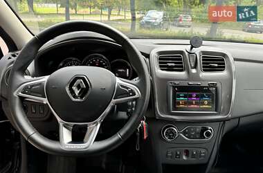 Хэтчбек Renault Sandero 2021 в 