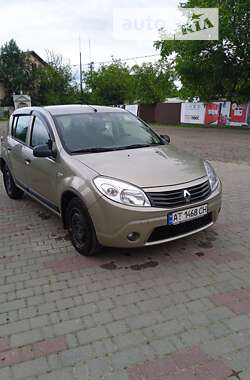 Хетчбек Renault Sandero 2011 в Косові