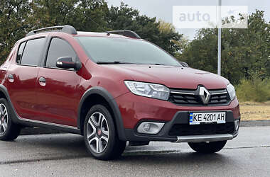 Хэтчбек Renault Sandero 2019 в 
