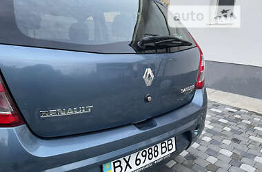 Хетчбек Renault Sandero 2010 в Лубнах