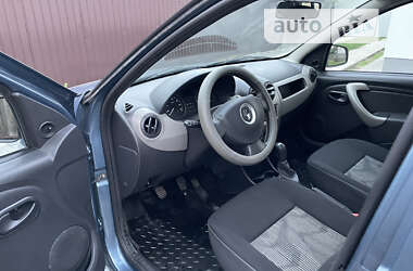 Хетчбек Renault Sandero 2010 в Лубнах