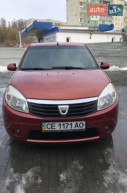 Хэтчбек Renault Sandero 2009 в Черновцах