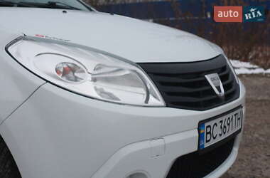 Хетчбек Renault Sandero 2009 в Дрогобичі