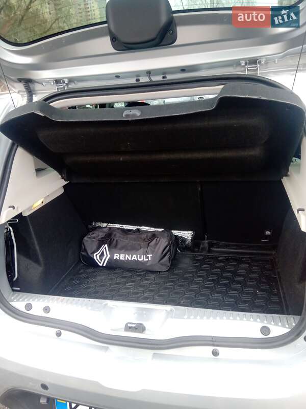 Хэтчбек Renault Sandero 2021 в Киеве
