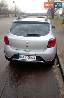 Хэтчбек Renault Sandero 2021 в 
