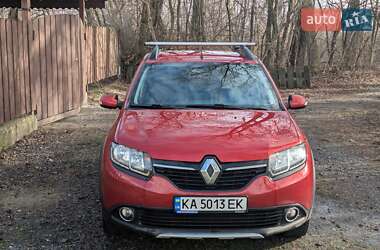 Хэтчбек Renault Sandero 2016 в Полтаве