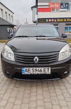 Хетчбек Renault Sandero 2011 в Києві