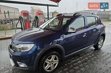Хэтчбек Renault Sandero 2018 в Львове