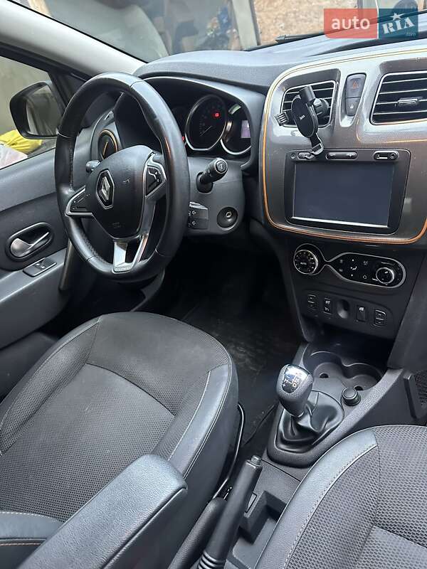 Хетчбек Renault Sandero 2017 в Подільську