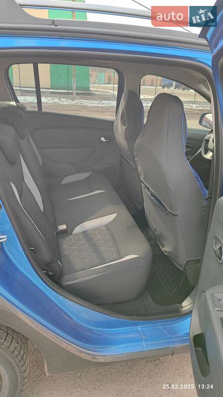 Хетчбек Renault Sandero 2015 в Дніпрі