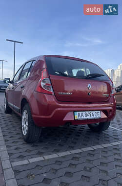 Хэтчбек Renault Sandero 2012 в Киеве