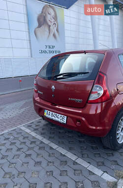 Хэтчбек Renault Sandero 2012 в Киеве