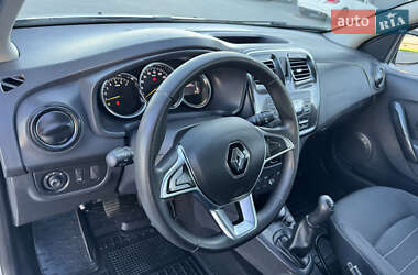 Хетчбек Renault Sandero 2020 в 
