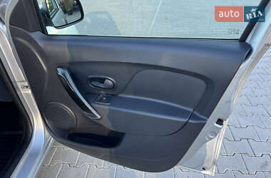 Хетчбек Renault Sandero 2020 в 