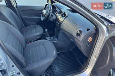 Хетчбек Renault Sandero 2020 в 