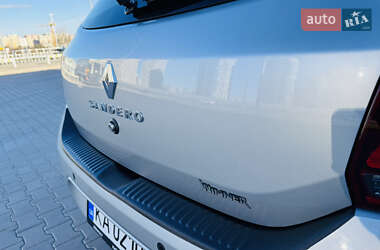 Хетчбек Renault Sandero 2020 в 