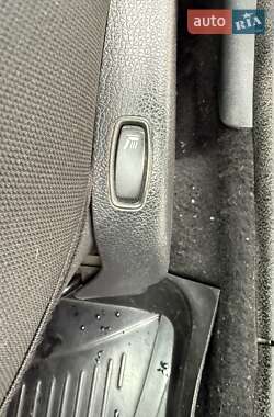 Хэтчбек Renault Sandero 2011 в 