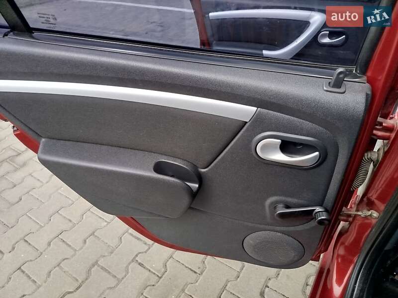 Хетчбек Renault Sandero 2012 в Києві