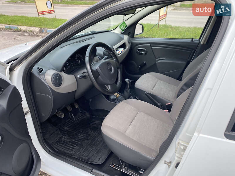 Хэтчбек Renault Sandero 2012 в Запорожье