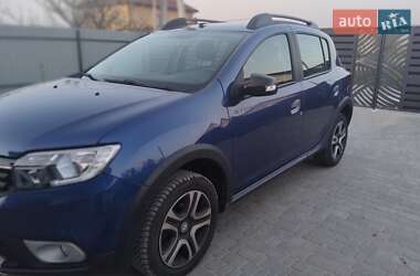 Хэтчбек Renault Sandero 2020 в 