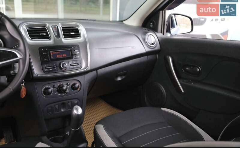Хэтчбек Renault Sandero 2017 в Харькове