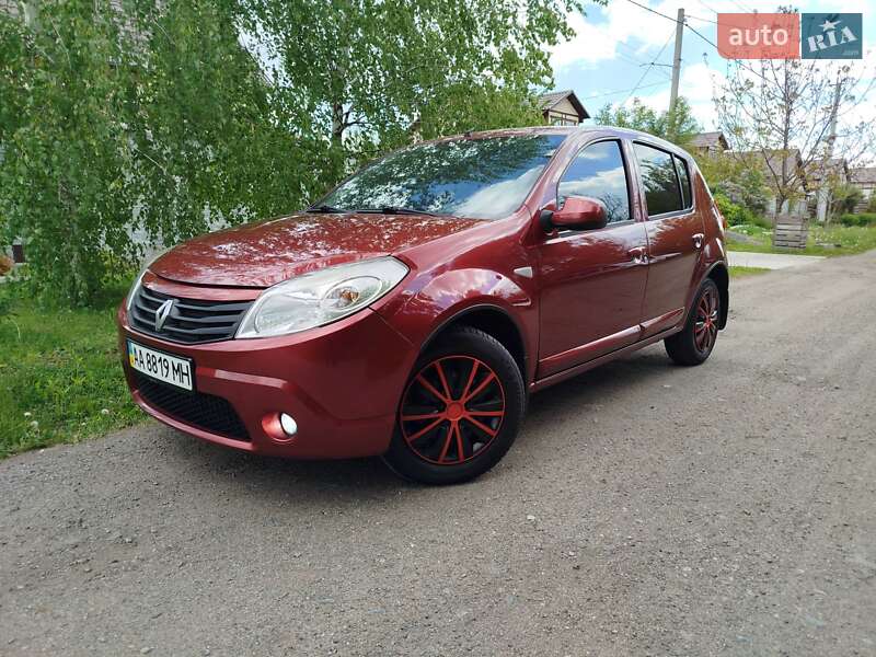 Хетчбек Renault Sandero 2012 в Києві