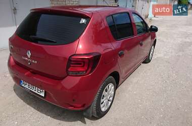 Хэтчбек Renault Sandero 2019 в 