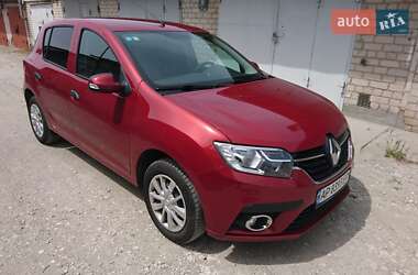 Хэтчбек Renault Sandero 2019 в 