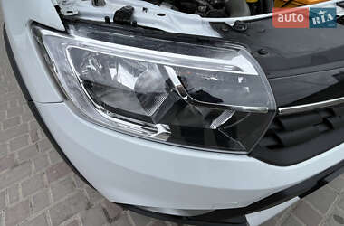 Хэтчбек Renault Sandero 2018 в 