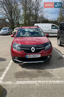 Хетчбек Renault Sandero 2015 в Житомирі