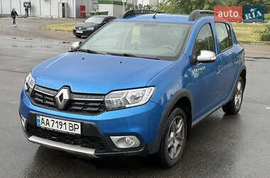 Хэтчбек Renault Sandero 2020 в Киеве