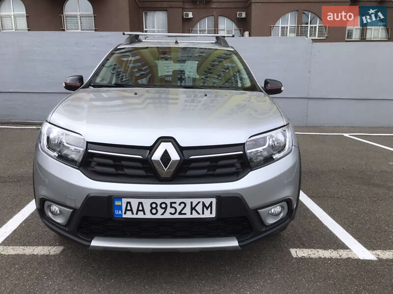 Хетчбек Renault Sandero 2019 в 