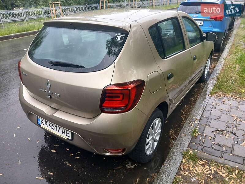 Хэтчбек Renault Sandero 2020 в Киеве