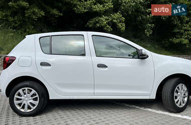 Хэтчбек Renault Sandero 2021 в 