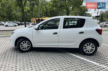 Хэтчбек Renault Sandero 2021 в 
