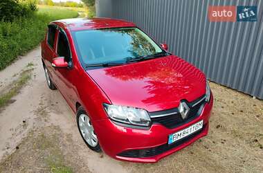 Хетчбек Renault Sandero 2013 в Краснограді