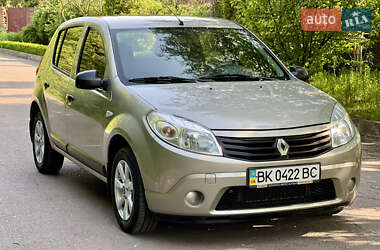 Хетчбек Renault Sandero 2012 в Рівному