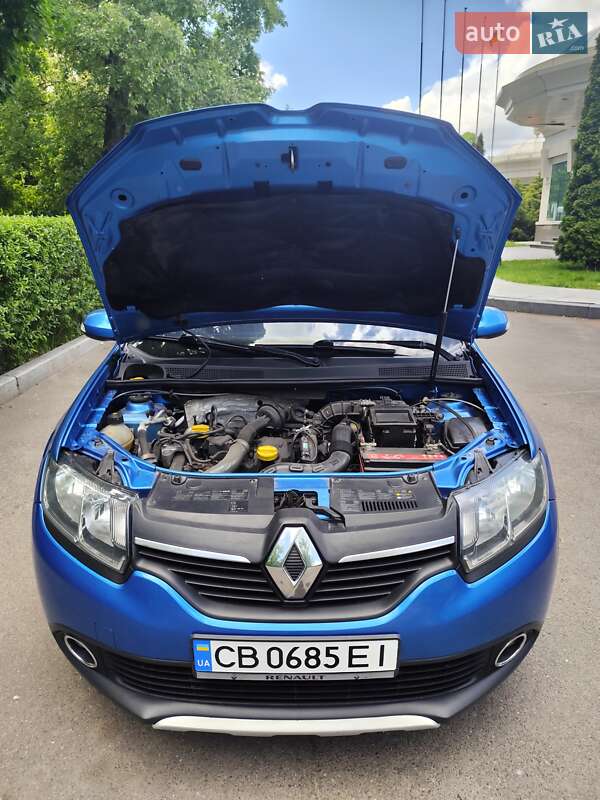 Хэтчбек Renault Sandero 2013 в Новгород-Северском