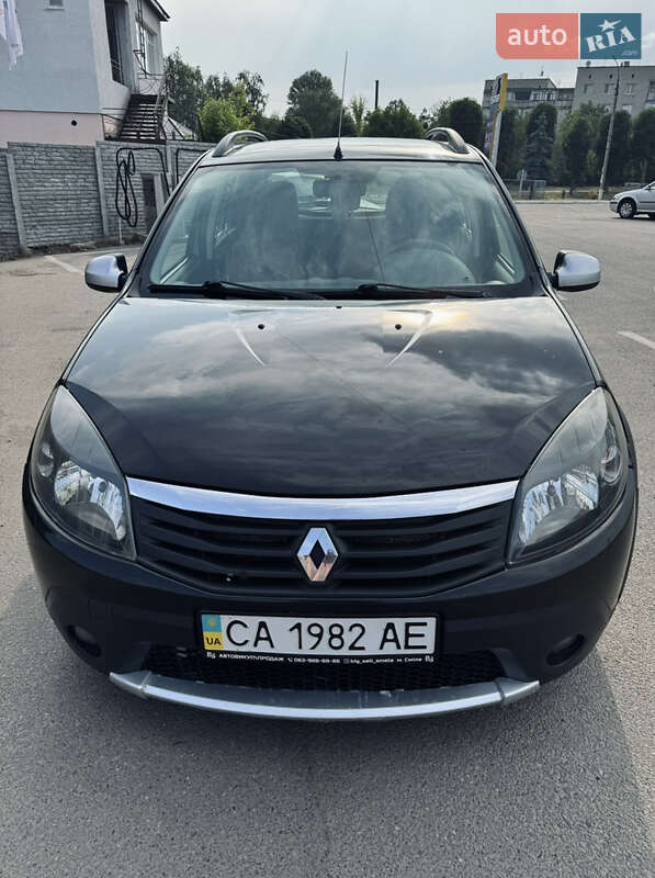 Renault Sandero 2012